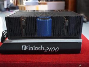 พาวเวอร์แอมป์ McIntosh MC2100 คือหนึ่งในเครื่องเสียงรุ่นประวัติศาสตร์ที่แฟนพันธุ์แท้ McIntosh