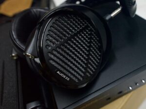 [ขายมัดรวมชุด End-Game] Audeze LCD-5 + แอมป์ Bakoon HPA-21 จับคู่เพอร์เฟกต์!