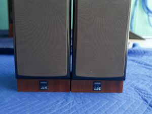 ขายลำโพงมอนิเตอร์เสียงพระกาฬ ATC SCM7 V2 สภาพสวย
