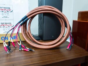 Cardas Cross (Brown) - Bi-Wire ของแท้