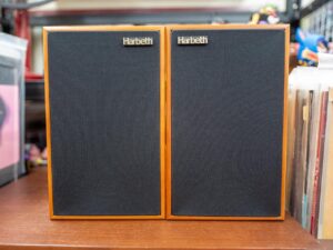 Harbeth P3ESR รุ่นแรก คือลำโพง Mini Monitor