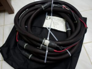 สายลําโพงระดับตํานาน Purist Audio Design (PAD) Dominus (Praesto Revision) - ชุดแยก 4 เส้นอิสระ