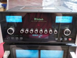 McIntosh C50 Digital Preamplifier (ปี 2010–2015)