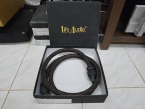สายไฟ AC Life Audio รุ่น GOLD MK II ขนาดยาวสองเมตร มี3 เส้น